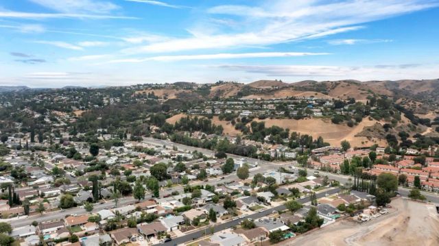 24336 Hartland Street, West Hills, CA 91307
