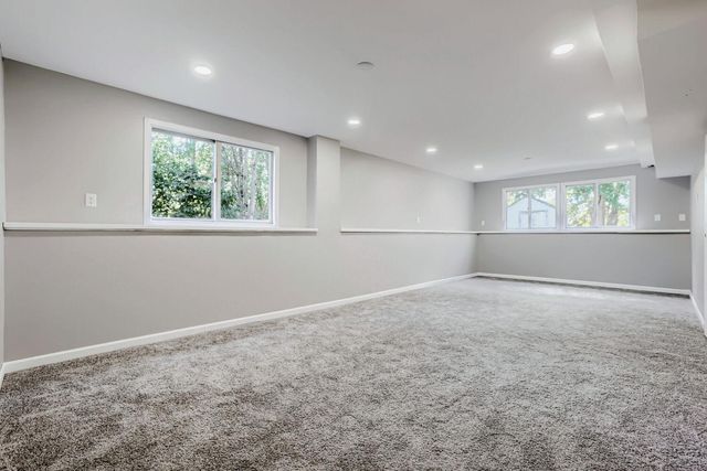 6417 Hodgson Road, Lino Lakes, MN 55014