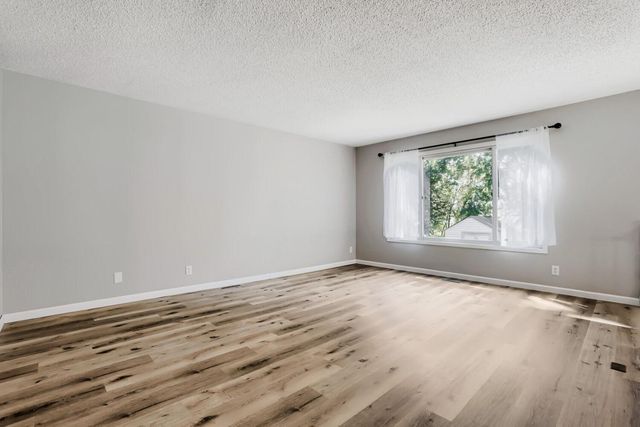 6417 Hodgson Road, Lino Lakes, MN 55014