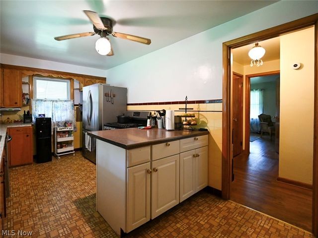 127 Summit Avenue, Niles, OH 44446