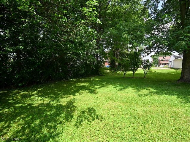 127 Summit Avenue, Niles, OH 44446