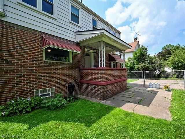 127 Summit Avenue, Niles, OH 44446