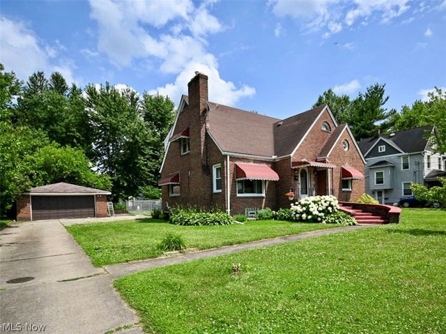 127 Summit Avenue, Niles, OH 44446