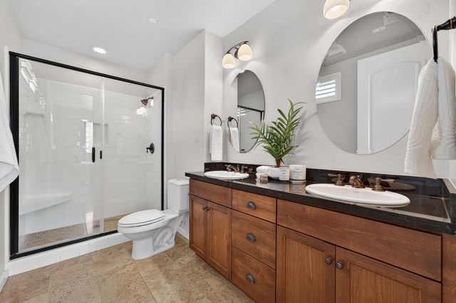 2038 20th St, Sacramento, CA 95818