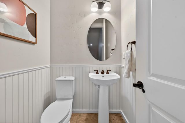 2038 20th St, Sacramento, CA 95818