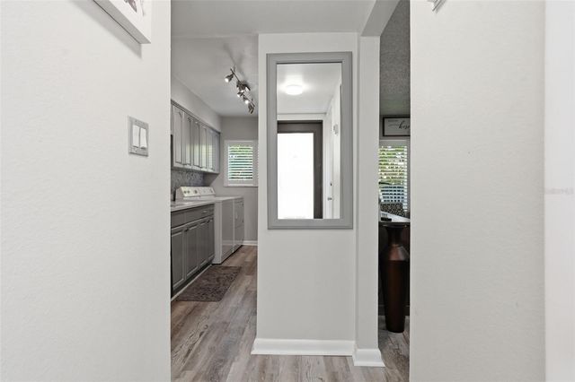 501 E BAY DRIVE 202, Largo, FL 33770