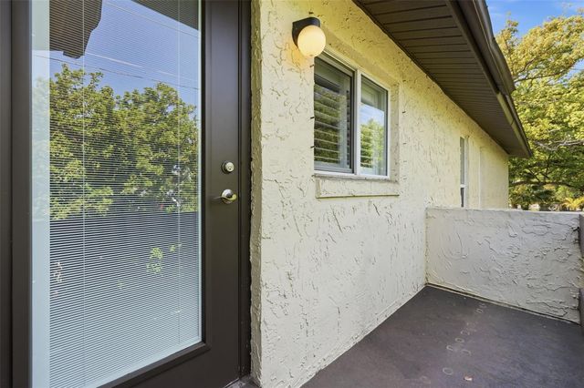 501 E BAY DRIVE 202, Largo, FL 33770