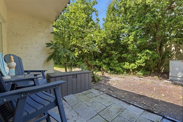 501 E BAY DRIVE 202, Largo, FL 33770