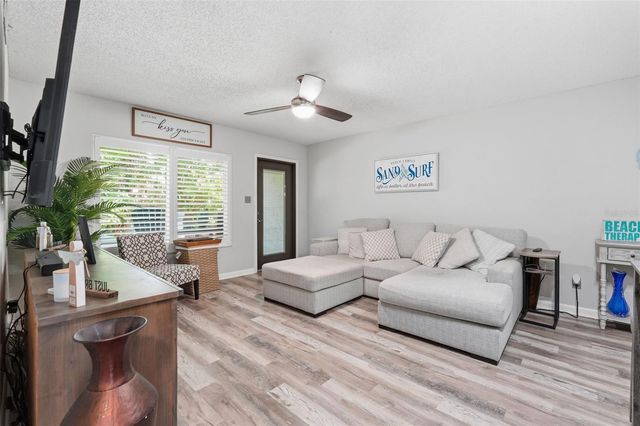 501 E BAY DRIVE 202, Largo, FL 33770