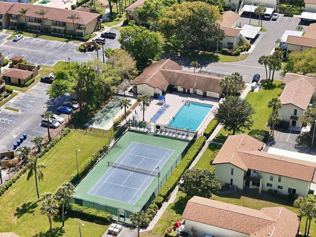 501 E BAY DRIVE 202, Largo, FL 33770