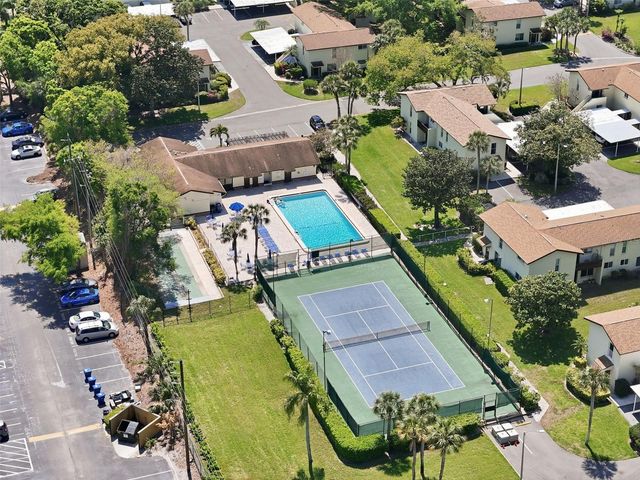 501 E BAY DRIVE 202, Largo, FL 33770