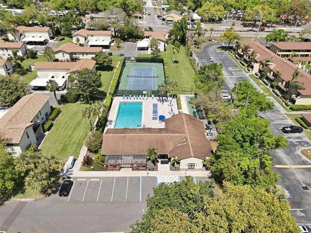 501 E BAY DRIVE 202, Largo, FL 33770