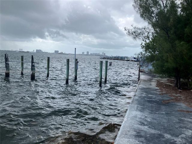 10801 N Bayshore Dr, Miami, FL 33161