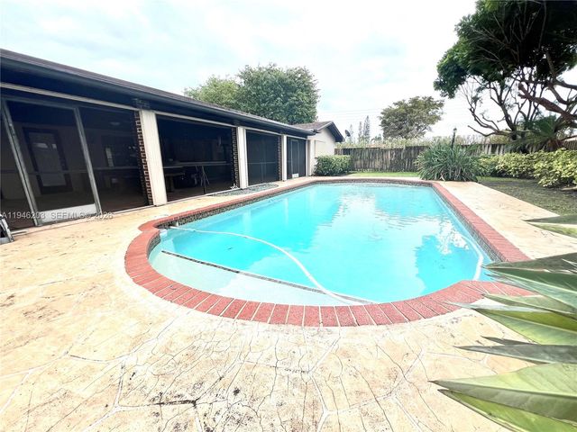 13100 SW 108th Pl, Miami, FL 33176