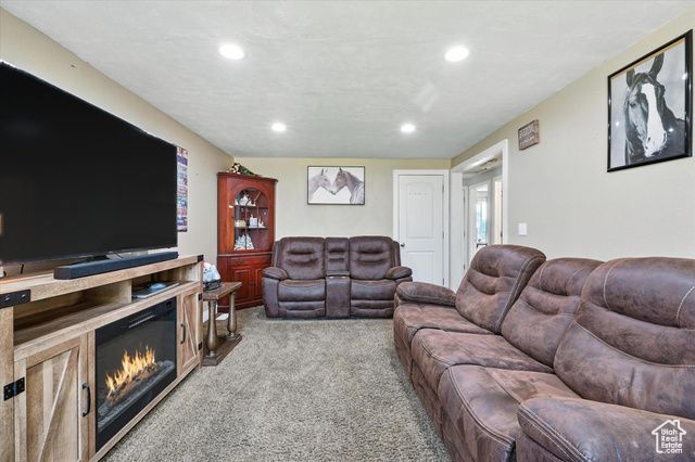240 W 300 S, Smithfield, UT 84335