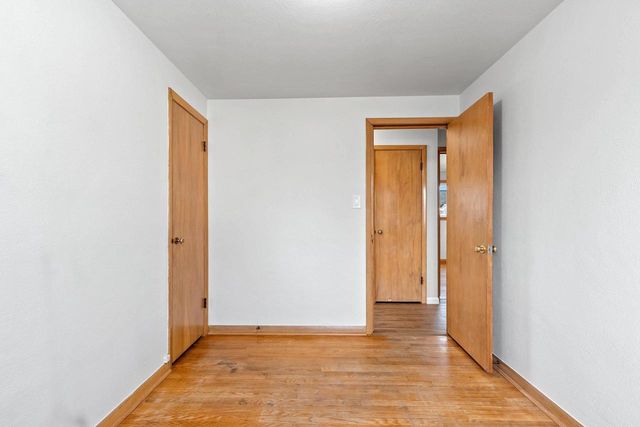 1220 HICKORY HILL DRIVE, Green Bay, WI 54304