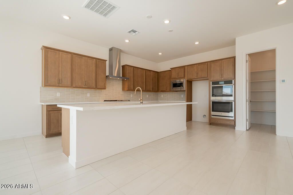2551 E ALFONSO Drive, San Tan Valley, AZ 85140 — photo 2