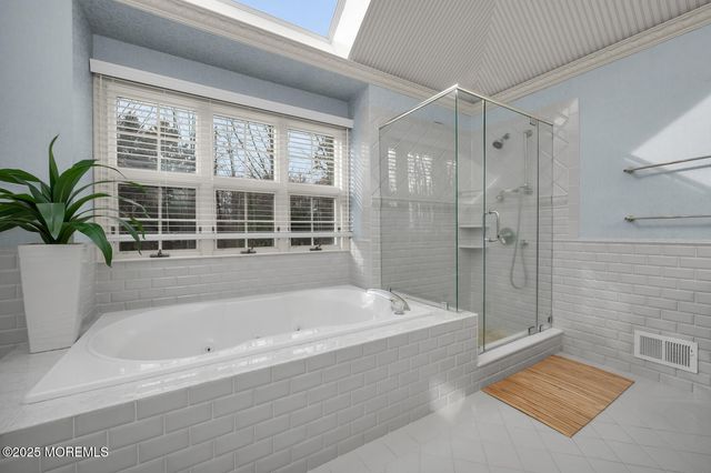 6 Concord Court, Colts Neck, NJ 07722