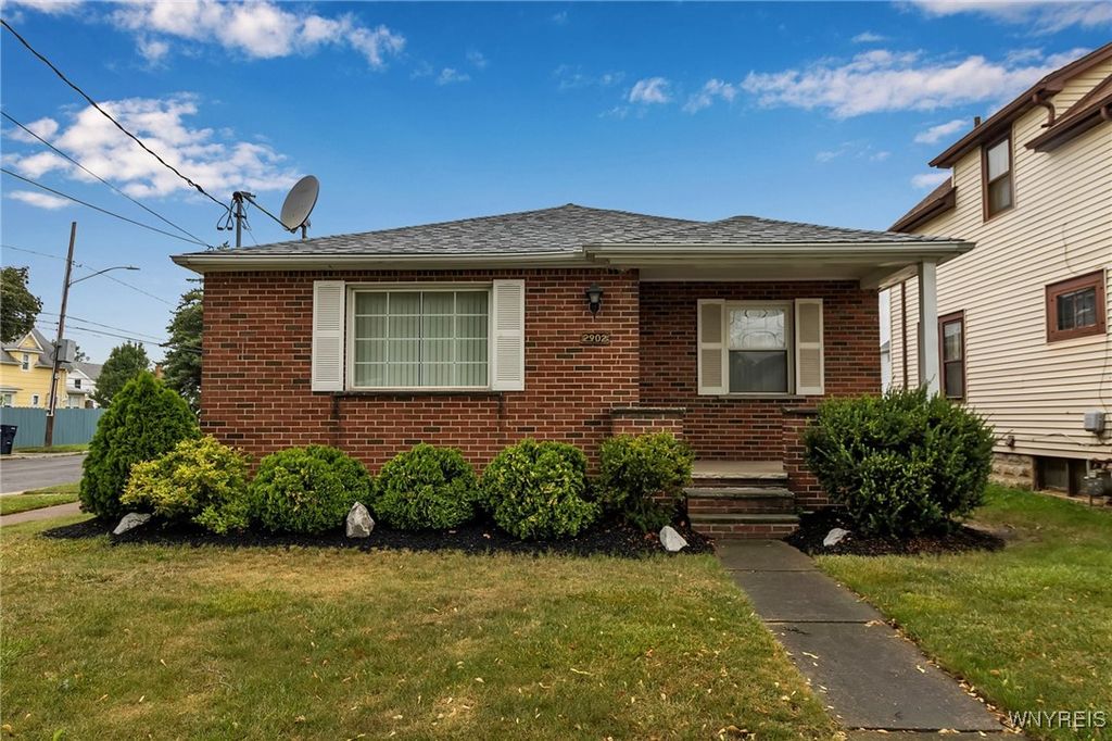 2902 Weston Avenue, Niagara Falls, NY 14305