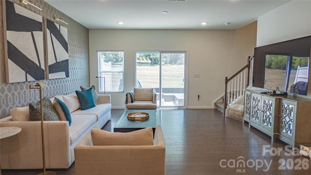 226 Harpers Run Lane, Matthews, NC 28104