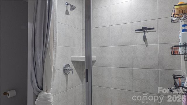 226 Harpers Run Lane, Matthews, NC 28104