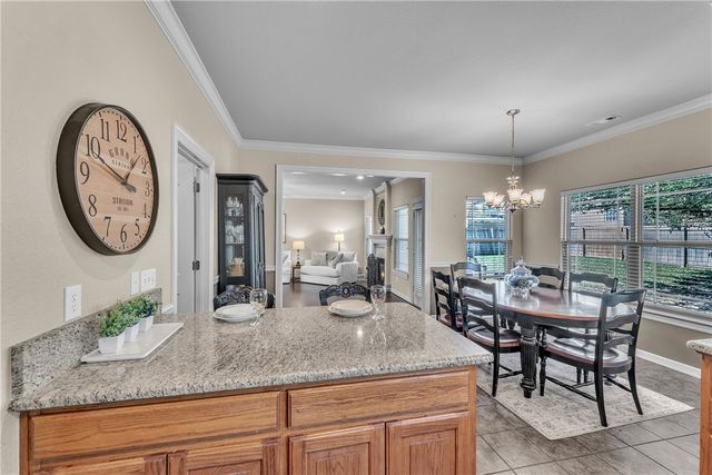 5703 W Casey Drive, Rogers, AR 72758