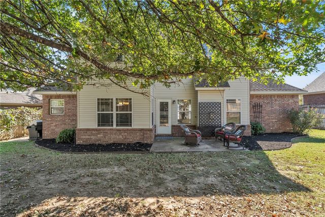 5703 W Casey Drive, Rogers, AR 72758