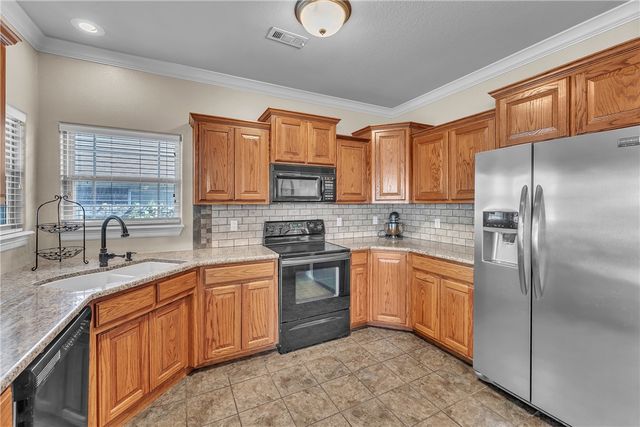 5703 W Casey Drive, Rogers, AR 72758