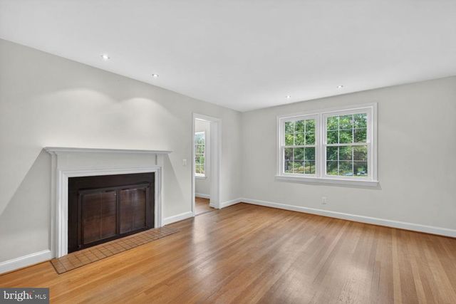 4325 47TH ST NW, Washington, DC 20016