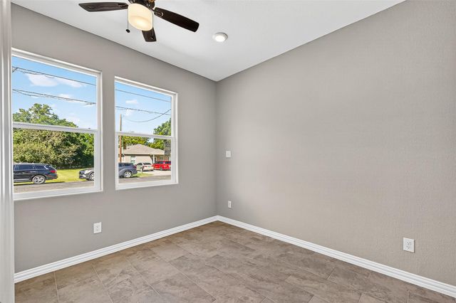 5921 Jackson Lane, Texas City, TX 77591