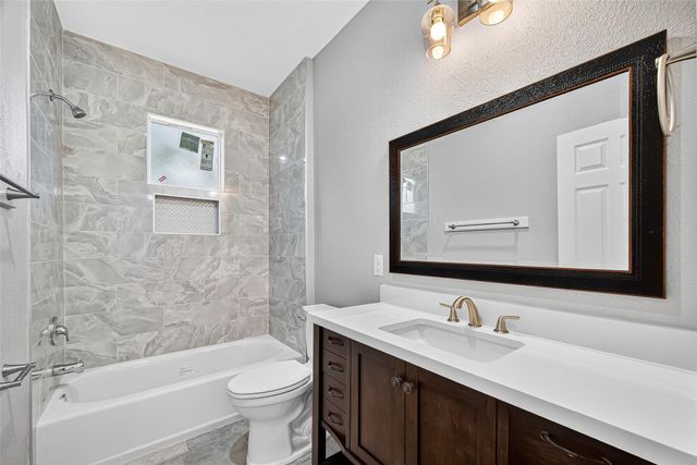 5921 Jackson Lane, Texas City, TX 77591