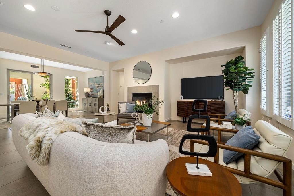 3000 Candlelight Lane, Palm Springs, CA 92264