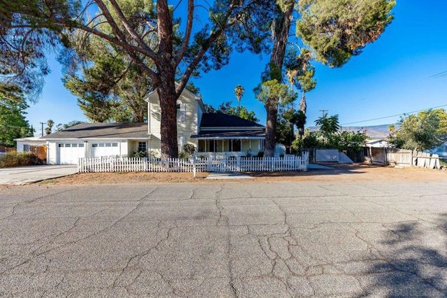 43978 C St, Hemet, CA 92544