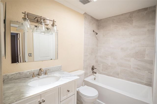 5409 SWEETWATER TERRACE CIRCLE, Tampa, FL 33634