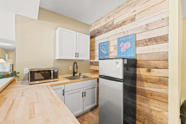 3214 Tibbets Drive, Traverse City, MI 49696