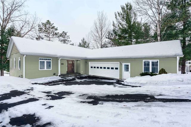 3214 Tibbets Drive, Traverse City, MI 49696
