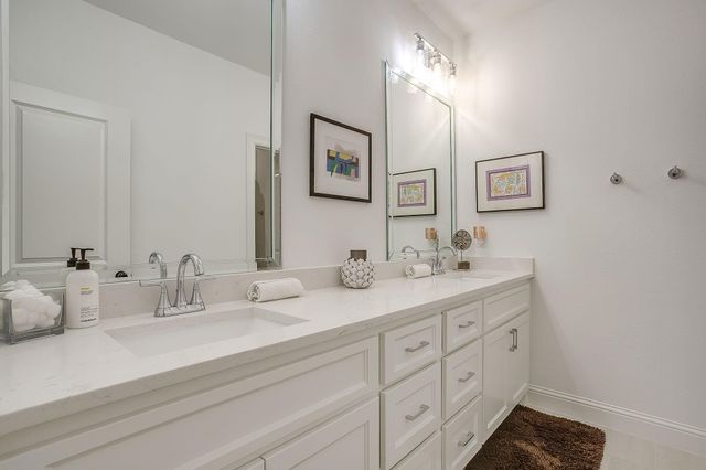 413 Kestrel Court, Aledo, TX 76008