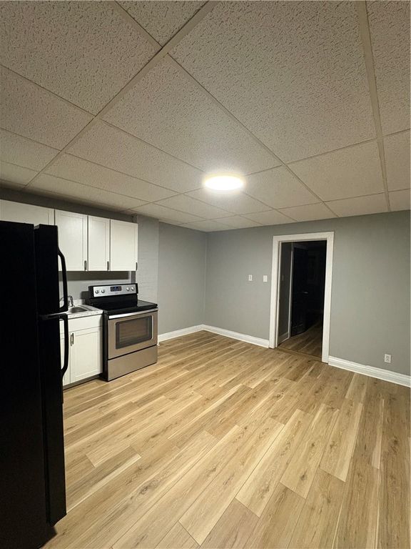 1079 3rd Ave 4, New Kensington, PA 15068