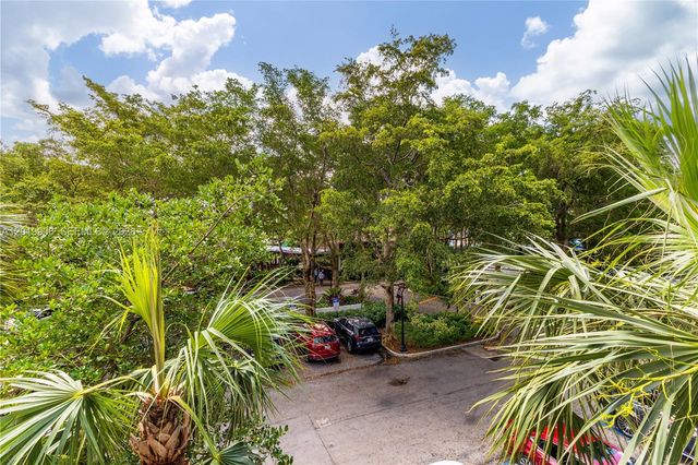 2000 Towerside Ter 311, Miami, FL 33138