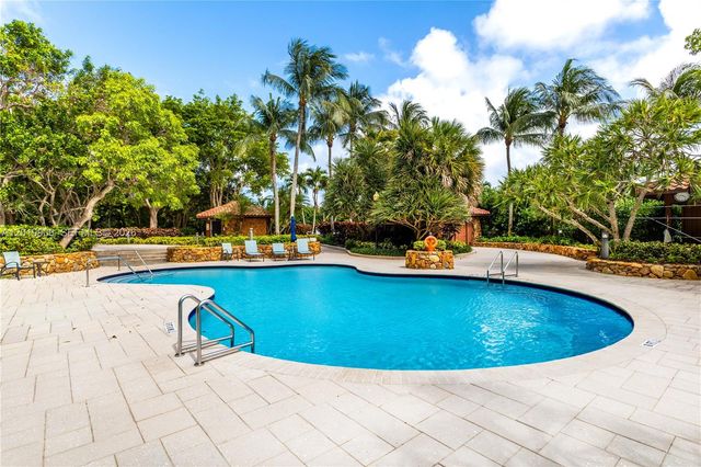 2000 Towerside Ter 311, Miami, FL 33138