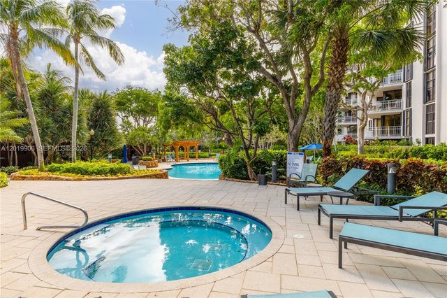2000 Towerside Ter 311, Miami, FL 33138