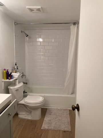 780 NE 69th St 506, Miami, FL 33138