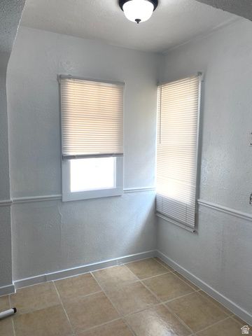 221 E 32ND ST, Ogden, UT 84401