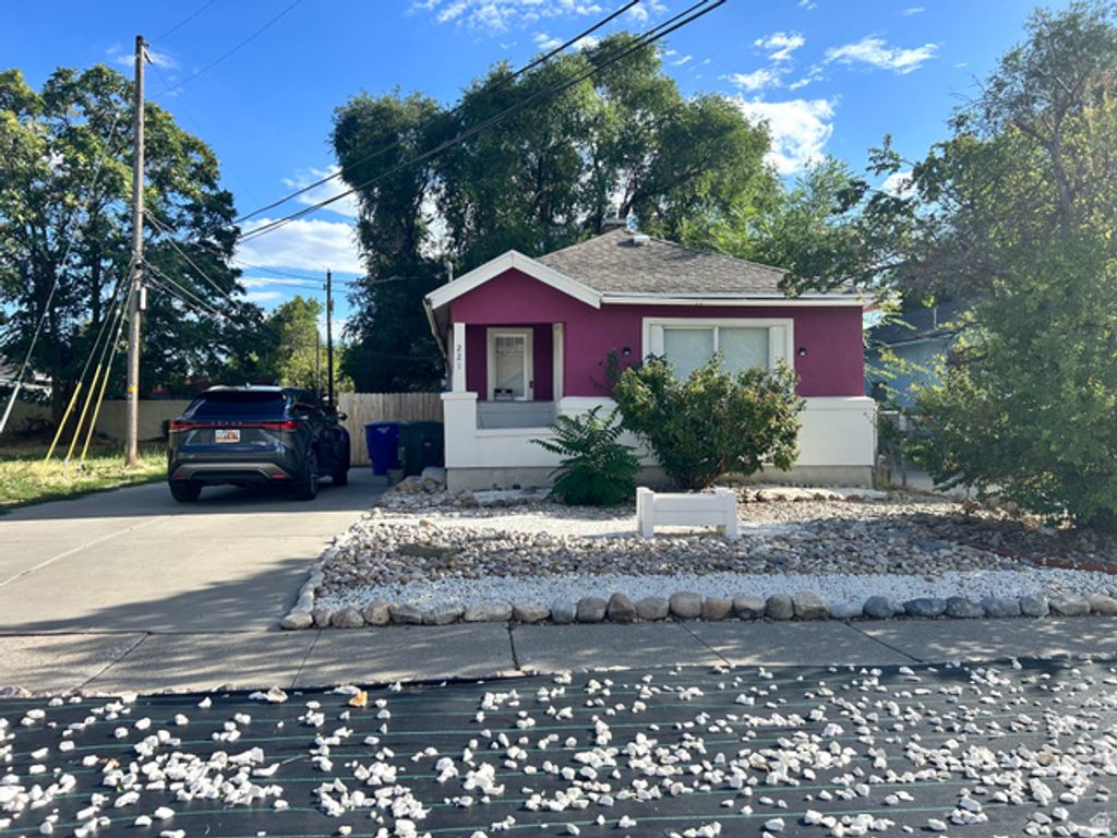221 E 32ND ST, Ogden, UT 84401 — photo 2