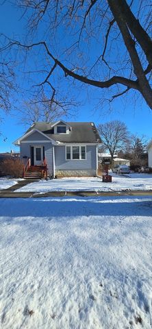27 N Adams Street, Westmont, IL 60559