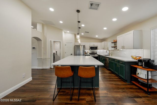 6399 W Royal Fern Drive, Tucson, AZ 85757