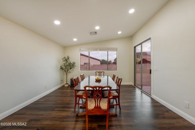 6399 W Royal Fern Drive, Tucson, AZ 85757