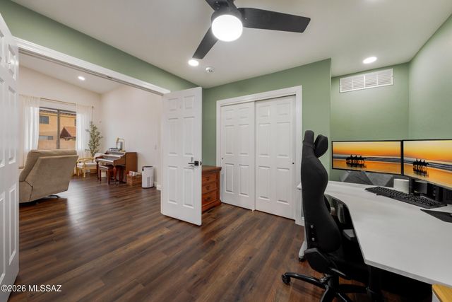 6399 W Royal Fern Drive, Tucson, AZ 85757