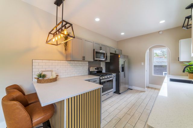 2395 Jefferson Street, Gary, IN 46407