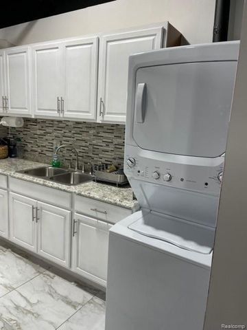 5734 TELEGRAPH Road, Dearborn Heights, MI 48127